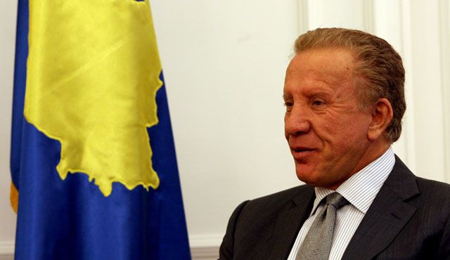 Pacolli, Anayasa ile Karşı Karşıya Gelme Hazırlığını Belirtti