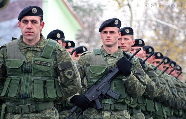 KFOR: Ordu Yalnız Anayasa Değişiklikleriyle