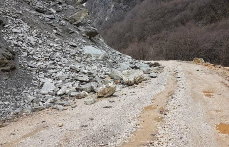 Haradinaj’dan Deçan-Plav Yol Yapım Çalışmalarının Kestirilmesine Tepki