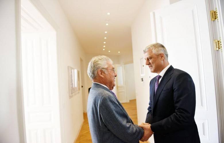 Thaçi, Fischer ile Görüştü