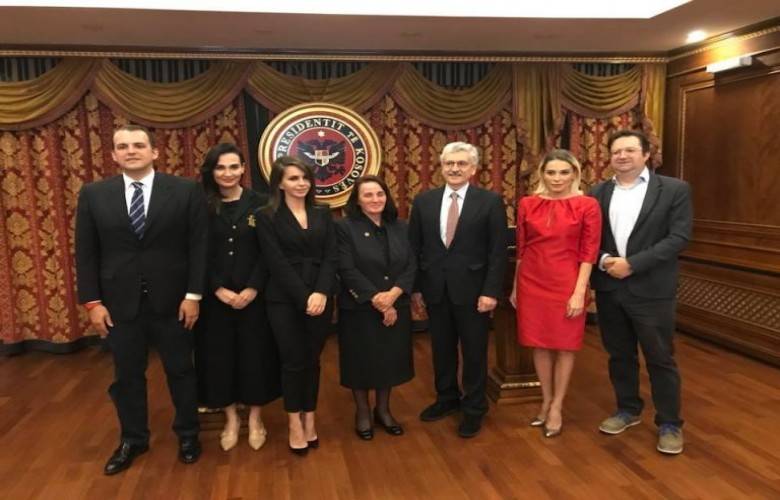 Massimo D’Alema Rugova Ailesini Ziyaret Etti
