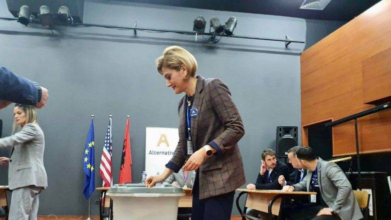 Mimoza Kusali-Lila Tekrar ‘Alternativa’ Başkanı