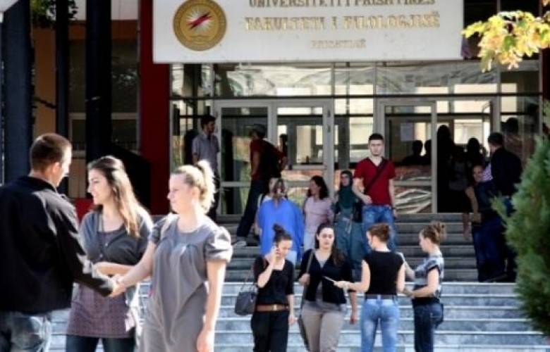 Priştine Üniversitesi’nde Öğrenciler Kabul Duyurusu Yayımlanıyor