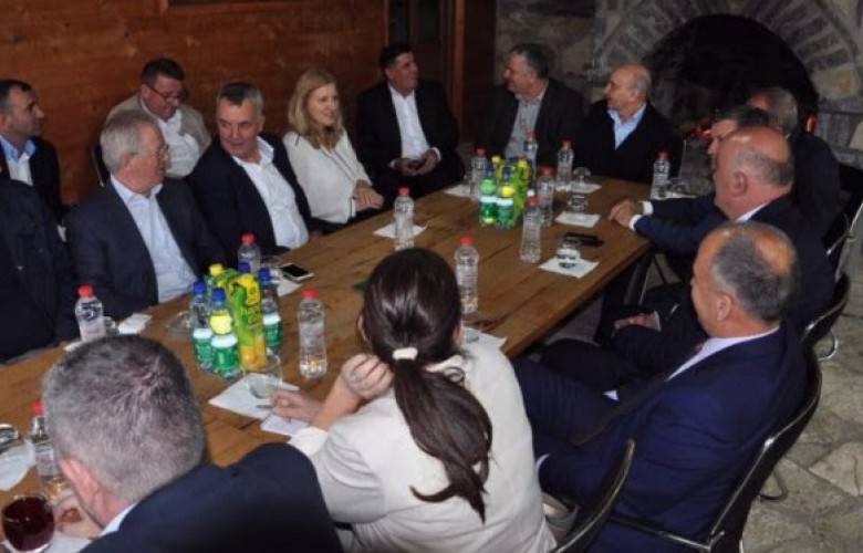 Haradinaj, LDK Başkanlık Kurulu’nun Toplantısına Katıldı