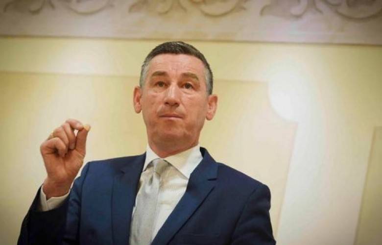 Veseli: 5 Sırp Tehditler Nedeniyle Tutuklandı