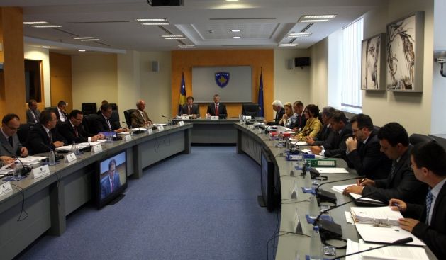 Hükümete Maaşlar Parası Yetmedi