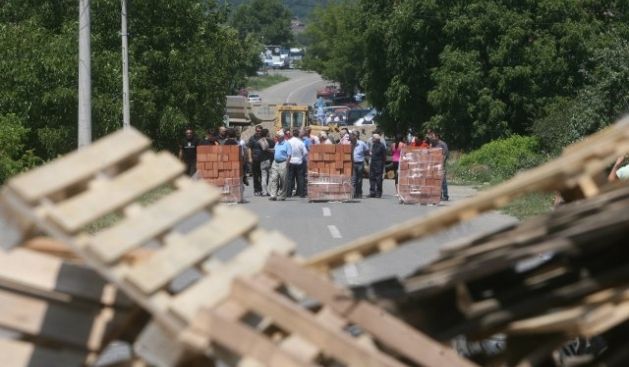 Zubç'ta Kısa Bir Süreliğine Kapatılan Yol Açıldı