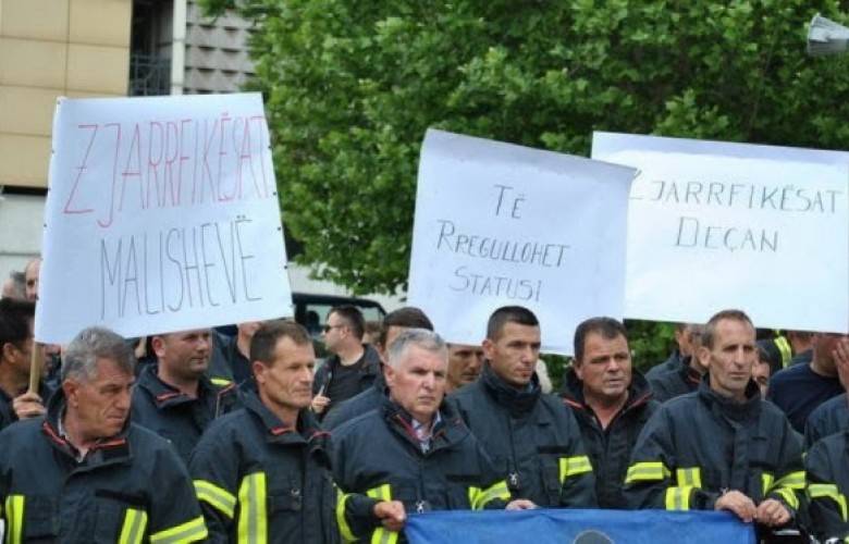 İtfaiyeciler Hükümet Önünde Protesto Düzenleyecek