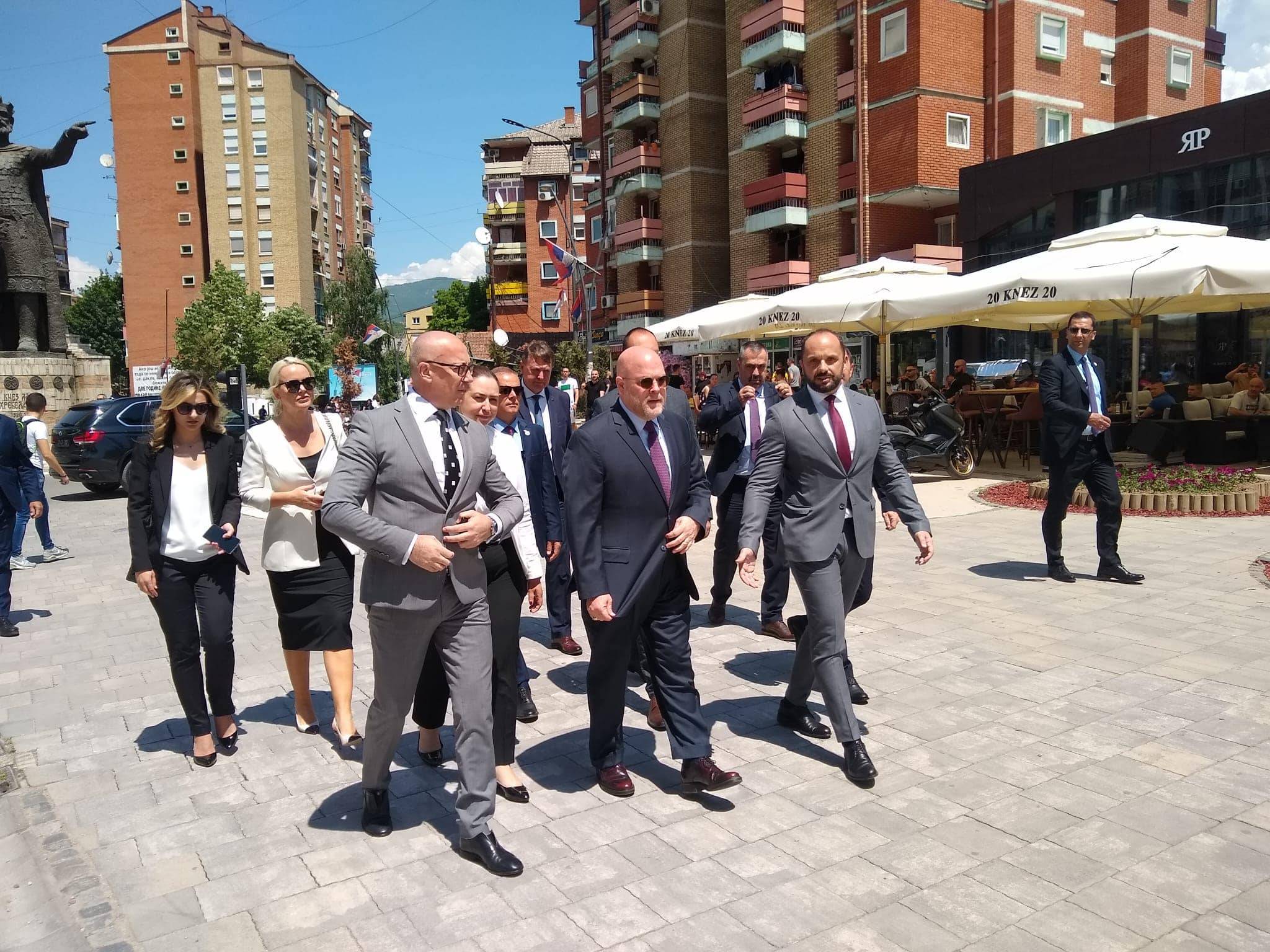 ABD Büyükelçisi Mitroviça’yı Ziyaret Etti