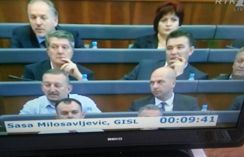 Sırp Listesi Başbakan Haradinaj ile Görüştükten Sonra Meclis’e Döndü