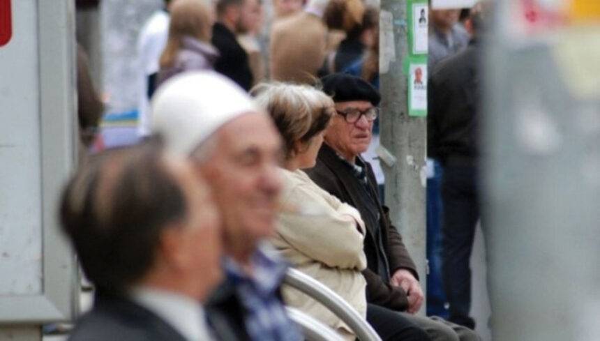 11 Bin Kadar Emeklinin Yeni Kanundan Yararlanmayı Bekliyor