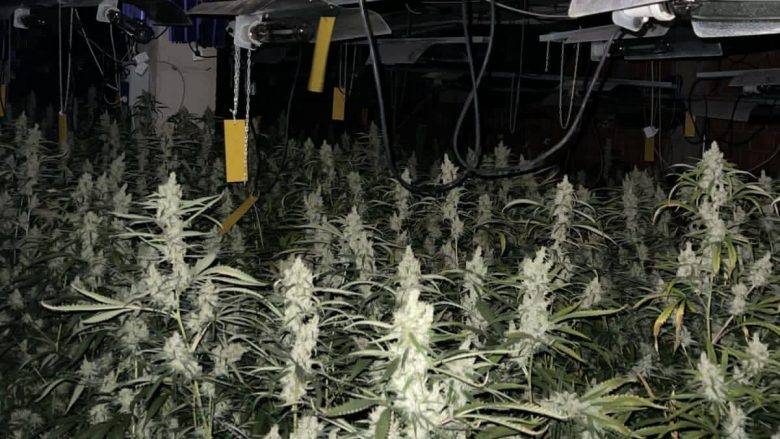 Kuzeyde Izvor Köyünde Polis Operasyonunda Görevlilere 26 El Ateş Açıldı