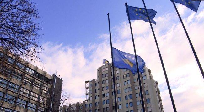 İşsizlik, Yolsuzluk ve Yoksulluk Kosova’nın Temel Sorunları