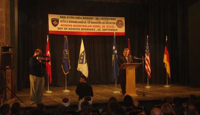 Boşnaklar'dan Bosna ve Hersek'e Kosova'yı Tanıma Çağrısı