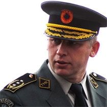 Selimi: Uluslararası Baskı Yüzünden Uzaklaşmıyorum