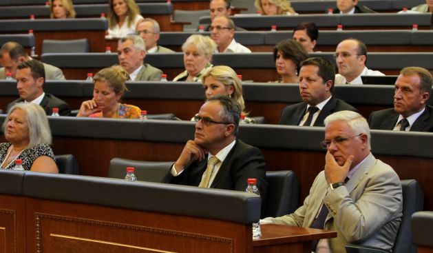 Eğitim Yasası Sert Tartışmalara Neden Oldu
