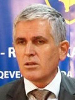 Rexhepi: Barikatlar Mutlaka Kaldırılacaktır