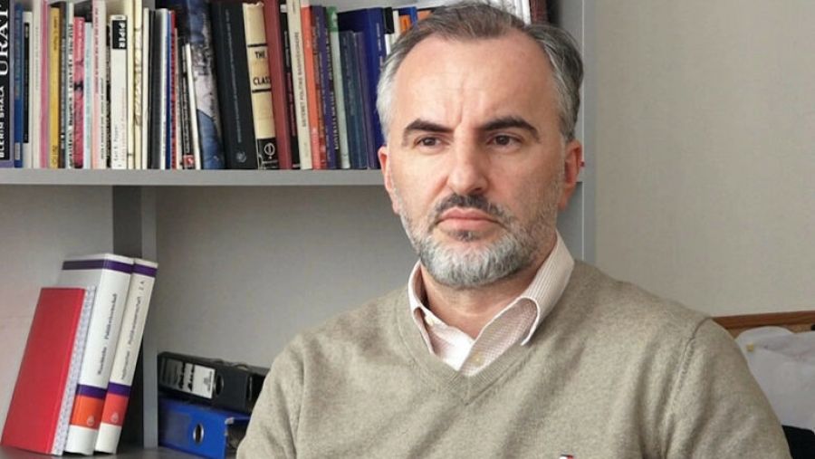 Priştine Üniversitesi Yeni Rektörü Arben Hajrullahu 