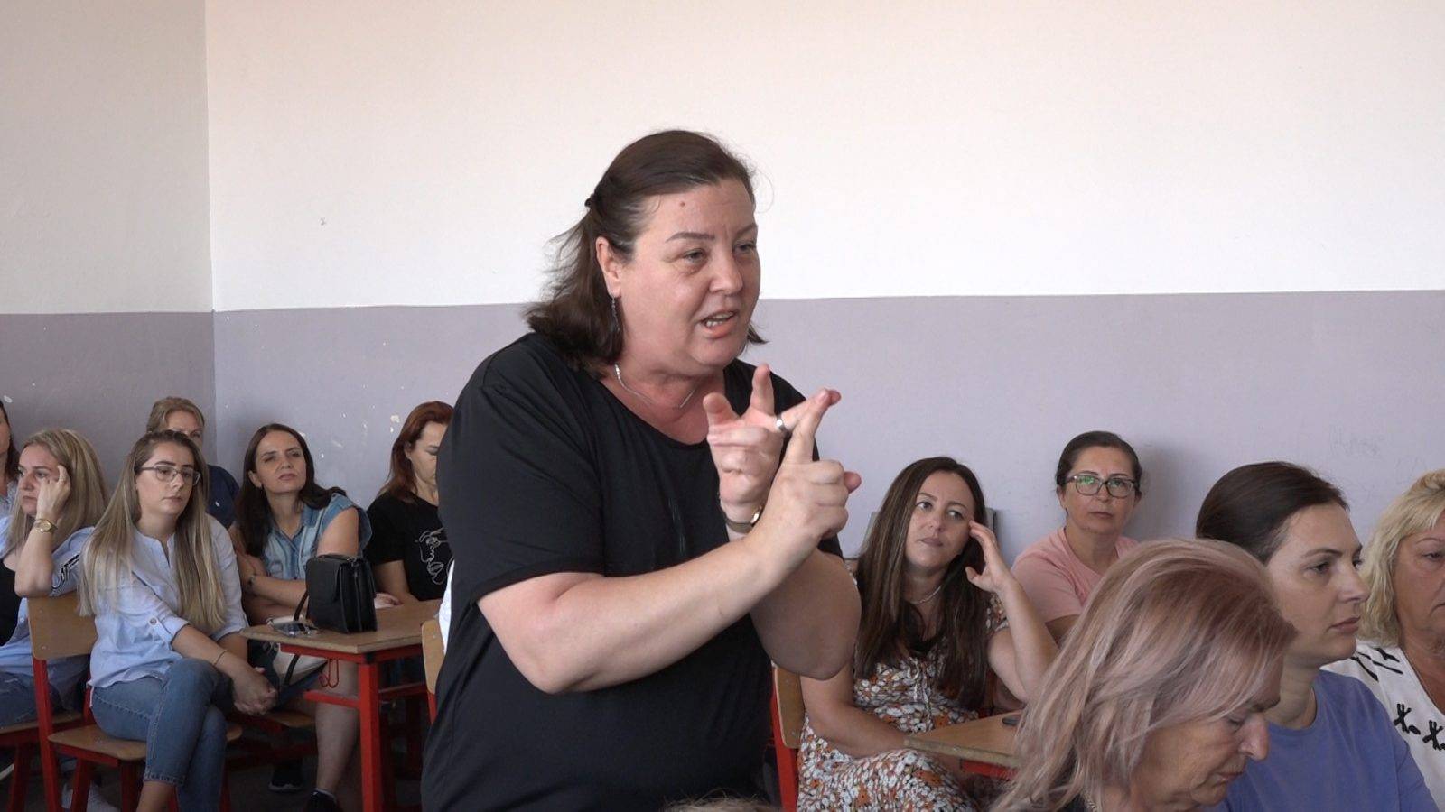Öğretmenlerden Jasharaj’a: Çocukların Uğruna Adam Ol, Greve Son Ver