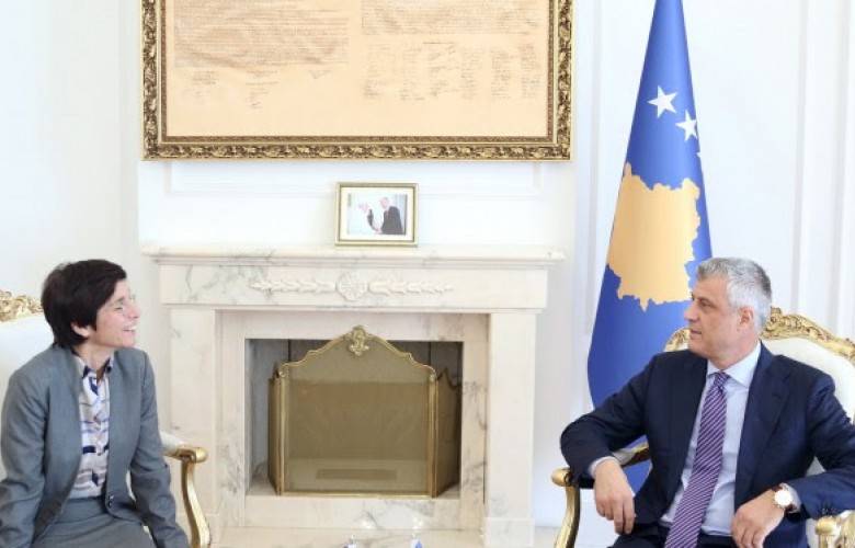 Cumhurbaşkanı Thaçi, INTERPOL Üyeliği için Fransa’nın Yardımını Talep Etti
