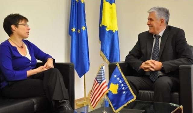 Jacobson ve Rexhepi Seçimlerde Güvenlik Konusunu Görüştü