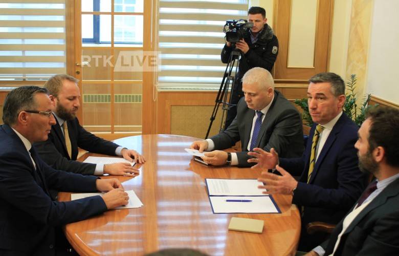 Kosova’yı AB Yolculuğu ve Vizelere Doğru Durduracak Hiçbir Engel Yok