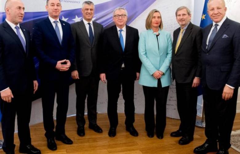 Hahn, Kosova ve Sırbistan Liderleriyle Görüştü