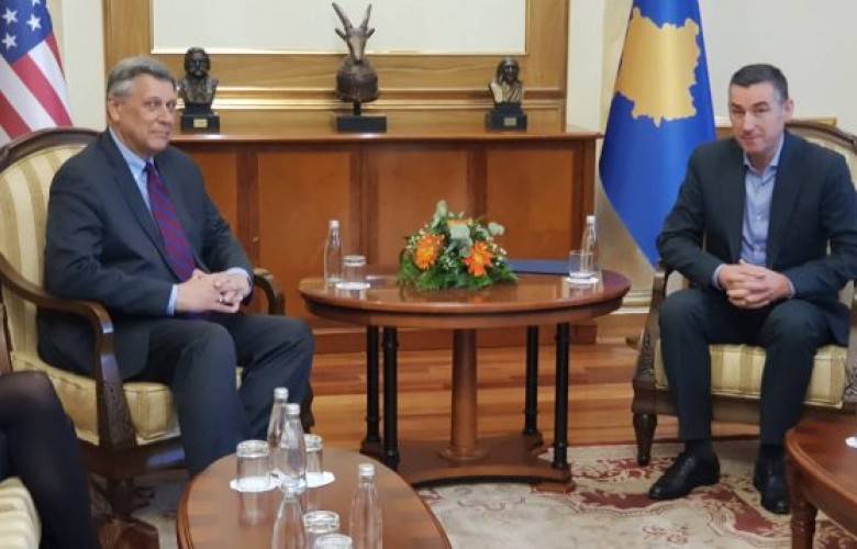 Veseli,  Haradinaj ve Kosnett Salı Vergiyi Görüşecekler