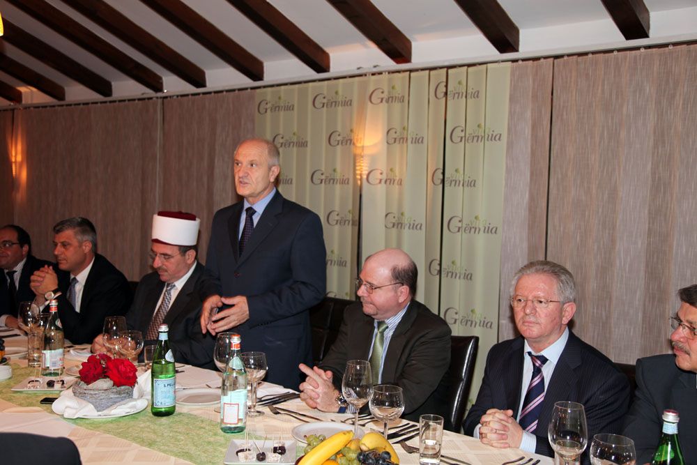 Başkan Sejdiu'dan Kosova İslam Birliği Yetkililerine İftar Yemeği
