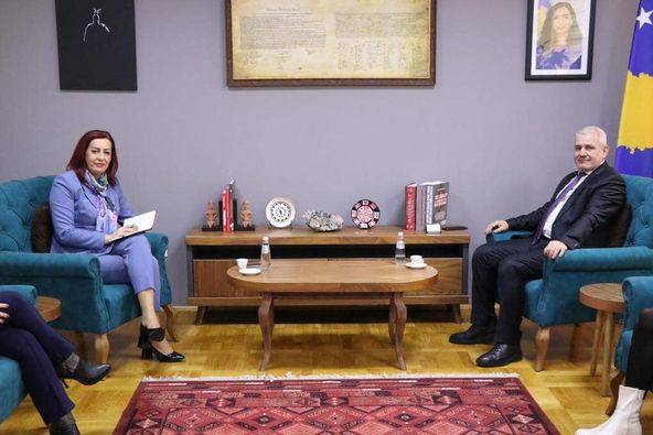 Rexhepi ve Sveçla Ülkedeki Güncel Durumu Görüştü
