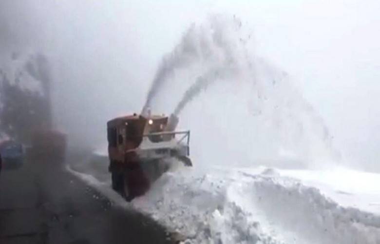 Yollar Ulaşıma Açık