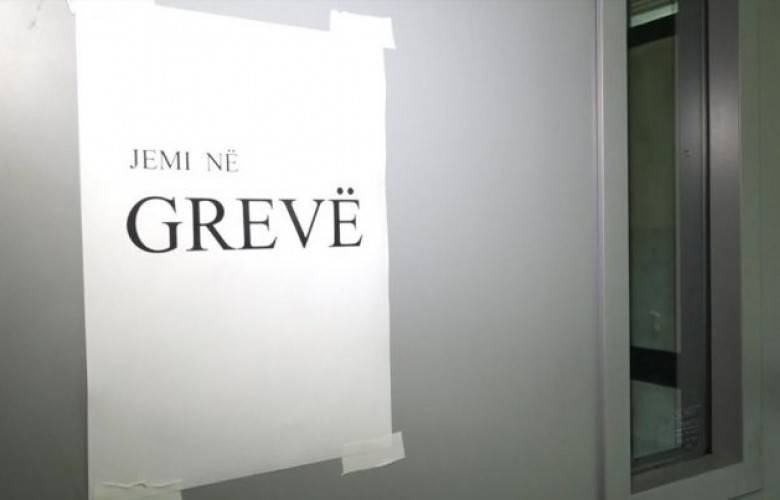 Memurlar Grevi Askıya Aldı