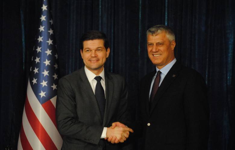 Thaçi,  Mitchell ile Görüştü