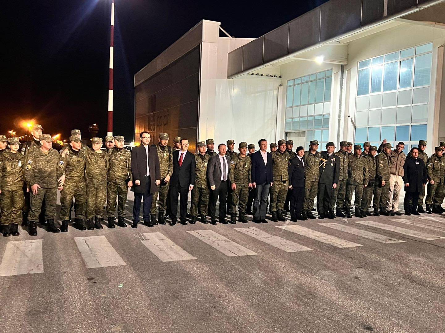 Türkiye’de Birçok İnsanın Hayatını Kurtaran KGG Askerleri Kosova’ya Döndü