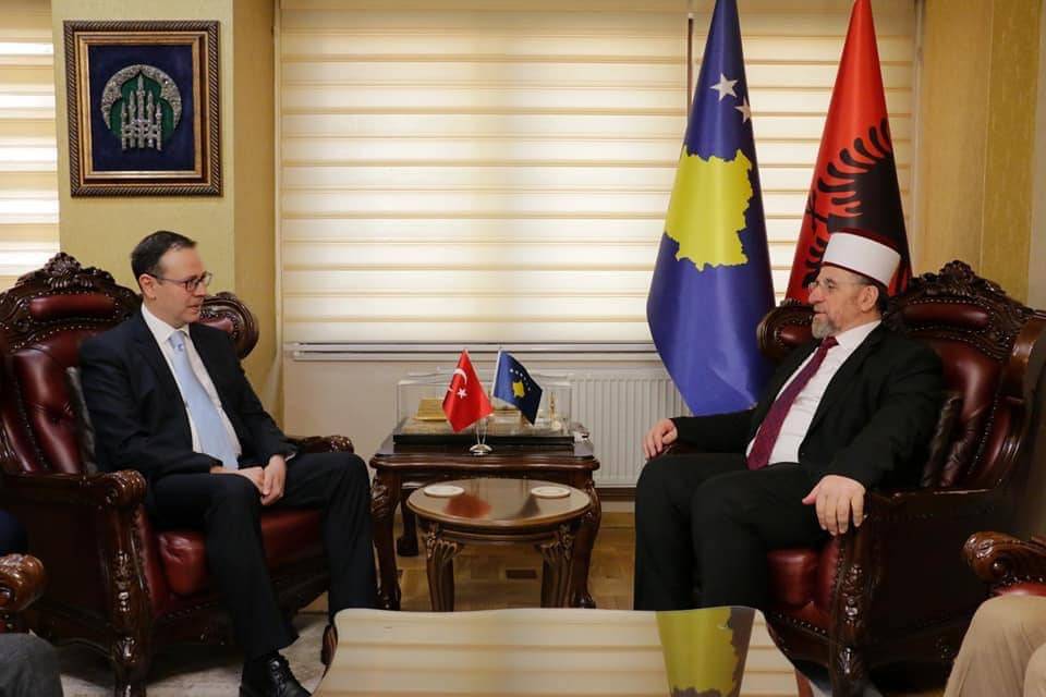 Büyükelçi Angılı, Müftü Tërnava’ya Nezaket Ziyaretinde Bulundu