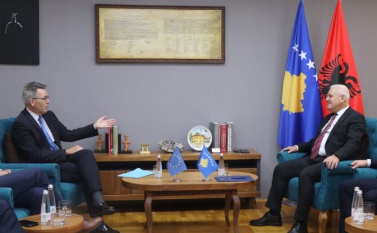 Sveçla, AB’nin Schengen Koordinatörü Onidi ile Görüştü