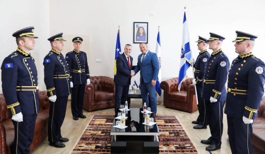 Kosova’nın Yeni Polis Müdürü Hoxha Görevi Devraldı