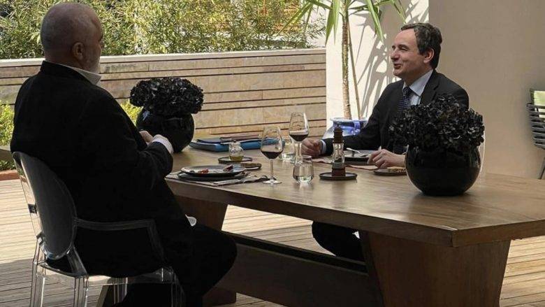 Sırbistan ile İlişkilerin Normalleşmesine Destek