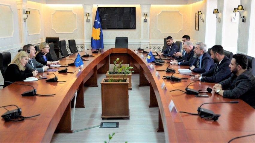 Szunyog: Kosova’nın AB’ye Entegre Olmasında Toplulukların Rolü Karar Verici