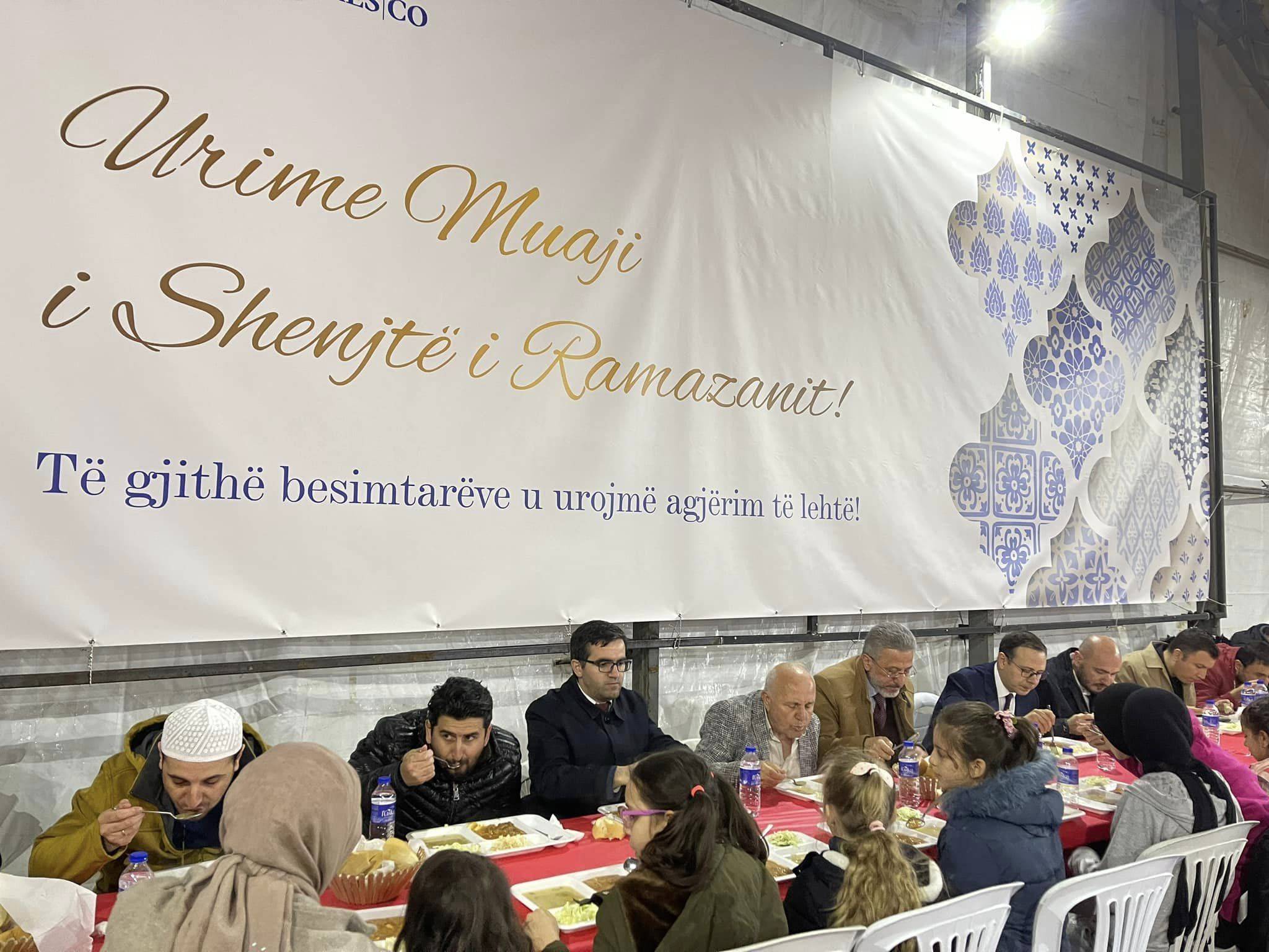 Büyükelçi Angılı, Priştine’deki Ramazan Çadırında İftara Katıldı
