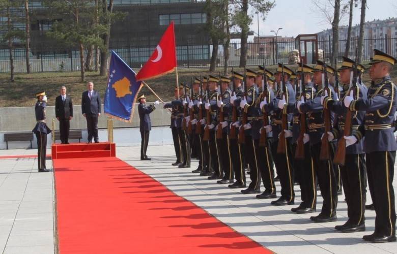 Hulusi Akar Yüksek Askeri Törenle Karşılandı