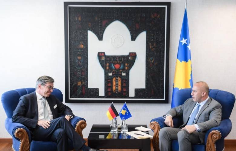 Berlin ve Paris Toplantılarını Ele Aldılar