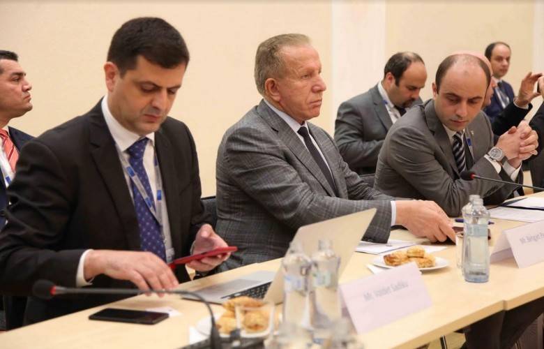 Pacolli,  Kuzeydeki Eylemden AB Temsilcilerini Bilgilendirdi