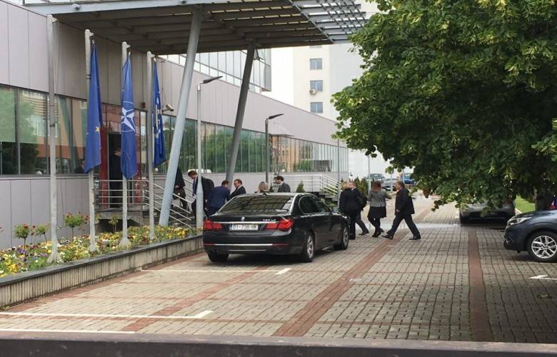 Fransa ve Almanya Heyeti, Haradinaj ile Görüşüyor