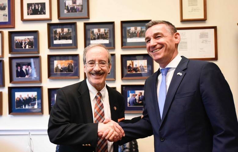 Veseli, Engel ile Görüştü