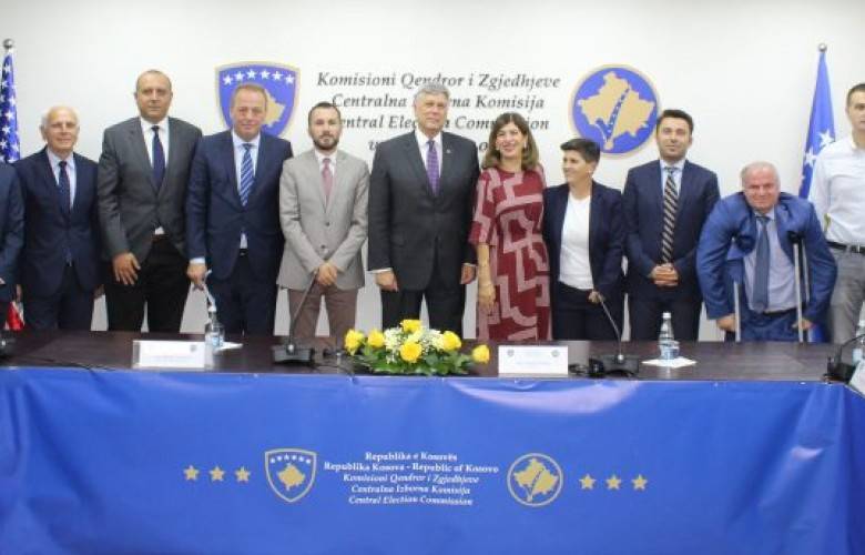 Kosnett, Demokratik Seçim Süreci Gerçekleştirmesi için MSK’yı Teşvik Etti