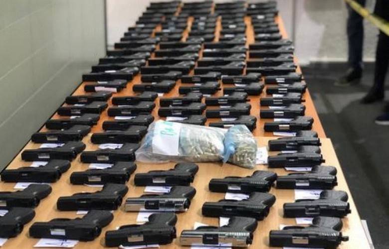 Polis Baskınında Silahlar ve Paralara El Koyuldu