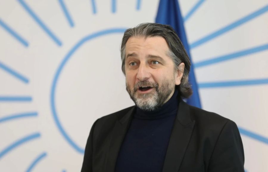 Priştine, Adem Jashari Heykelinin Yerini Belirledi