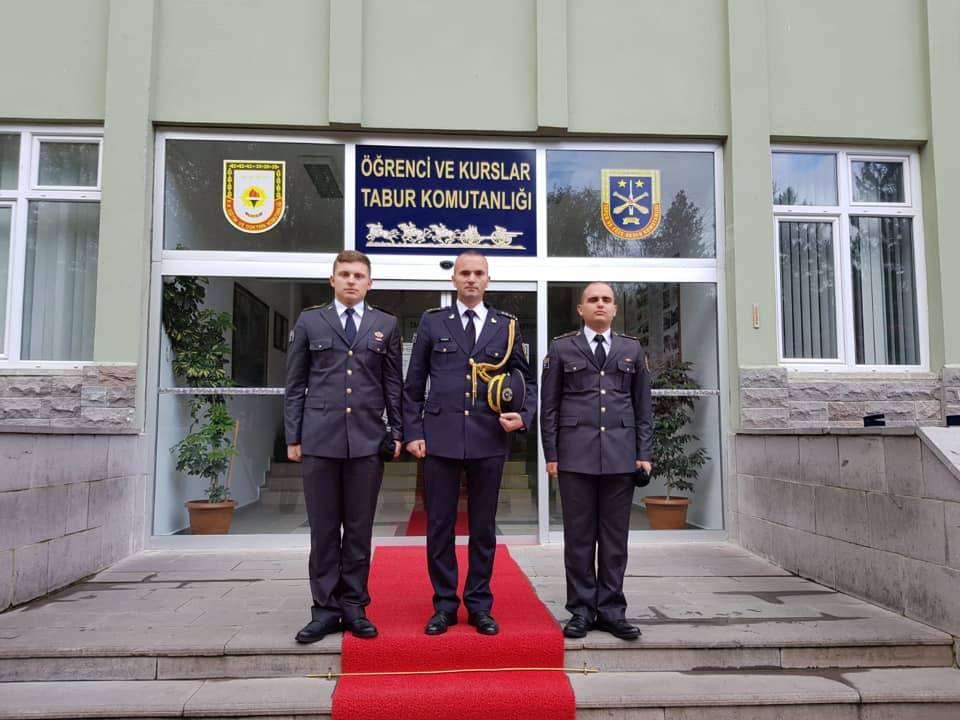 Kosova Ordusundan  2 Subay Daha Türkiye’de Mezun Oldu