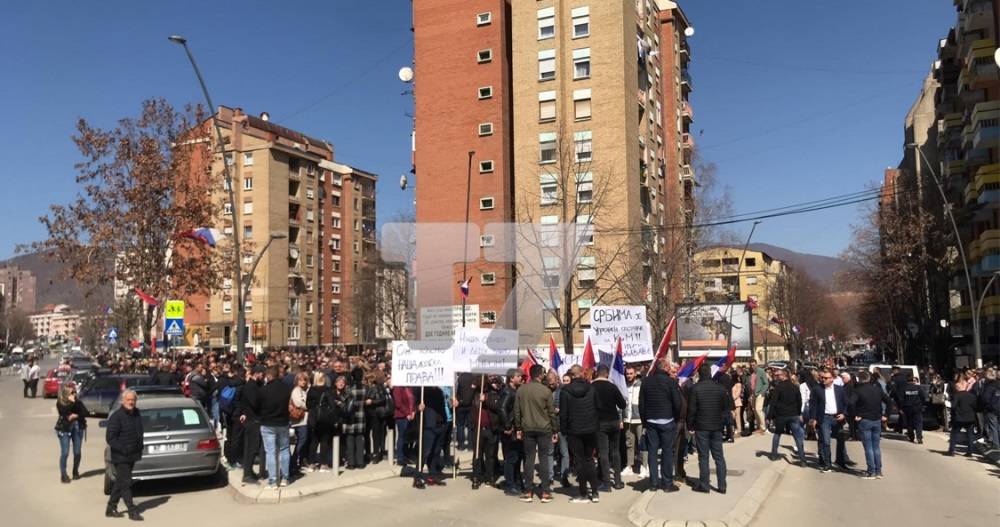 Mitroviça Kuzeyinde de Protesto Başladı